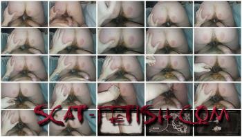 Sex Scat (Versauteschnukkis) Hairy milf pisses out of her ass [FullHD 1080p] Anal, Amateur
