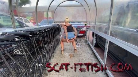 Prolapse (Devil Sophie) Mega Public in the shopping carts shit and filthy horny [UltraHD 4K] Shitting Girls, Milf, Solo