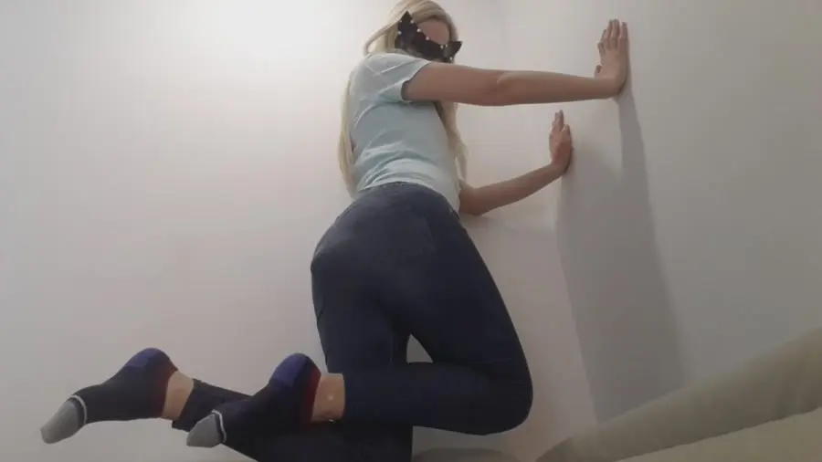 Shitting (Thefartbabes) Jeans Tight Nice Turd Shit [FullHD 1080p] Solo, Big pile, New scat