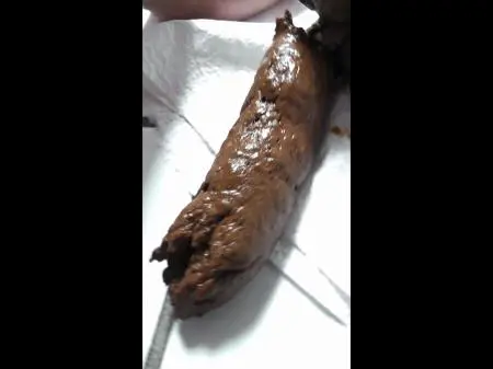 Voyeur Potty (Kim Koettbullar) Scatting Girl 15 [HD 720p] Amateur Scat, Solo