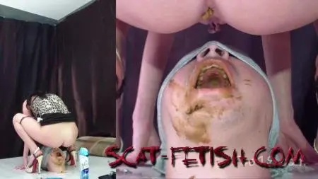 Poo19.com (Yana, Christina, Amina) MilanaSmelly - Rapid swallowing of female shit without chewing [HD 720p] Domination, Eat shit, Russia