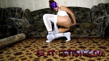 Shitting Ass (ModelNatalya94) Yana and her socks in shit [FullHD 1080p] Amateur, Solo