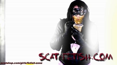Scatting Girl (Fetish-zone) Quickly Eat shit and drink piss [HD 720p] Latex, Milf, Solo