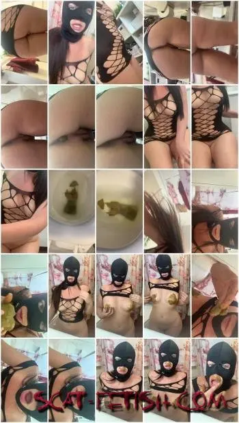 Defecation (Natalielynne699) Took my poop out of the toilet [UltraHD 2K] Scatology, Solo Screenshot 1