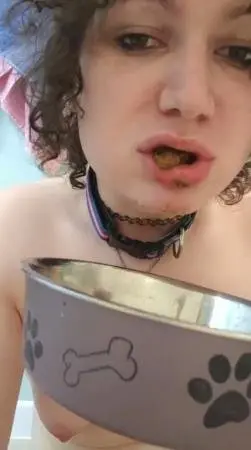 Eating (GoddessAndreea) Kinky slut eat own shit part 1 [UltraHD 2K] Defecation, Solo