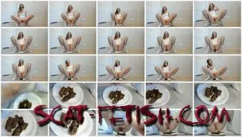 Scatology (LucyBelle) Damn smelly shit today and a lot [UltraHD 2K] Scat, Solo Screenshot 1