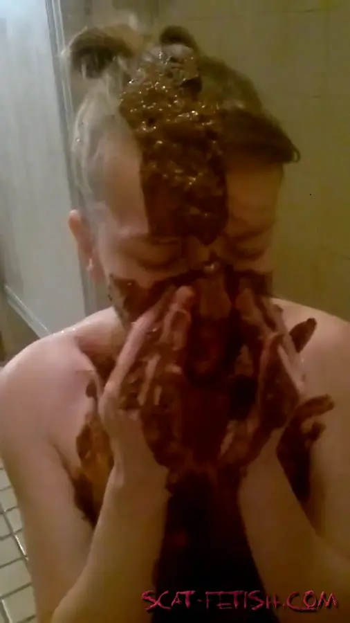 Scat Mask (Julia Dream) Shit On Head Or Total Scat Mess [HD 720p] Shit Girls, Amateur