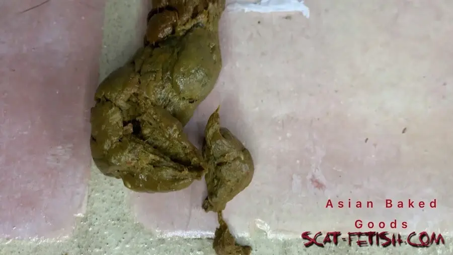 Scatting Girl (Marinayam19) Leaning towards the bed and shitting [FullHD 1080p] Solo, Shit