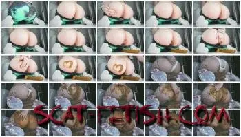 Shit (DirtyBetty) OMG! Top ASS make HUGE MESS 2X [UltraHD 4K] Big pile, Solo Screenshot 1