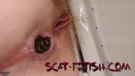 Desperation (Goddesslucy) POTD Hard slow mucous covered poop [FullHD 1080p] Solo, Kaviar Scat
