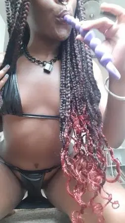 Solo (NadiaCream) Cleaning my Shitty Anal Beads [UltraHD 2K] IR, Toys