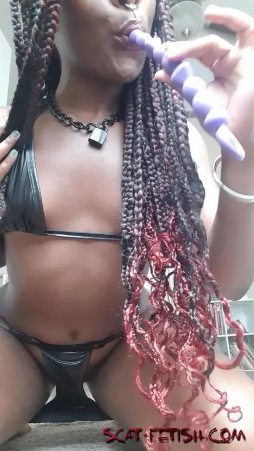 Solo (NadiaCream) Cleaning my Shitty Anal Beads [UltraHD 2K] IR, Toys