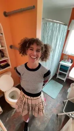 Poop (VibeWithMolly) Bratty girl shits in perverts mouth! [UltraHD 2K] Extreme, Solo