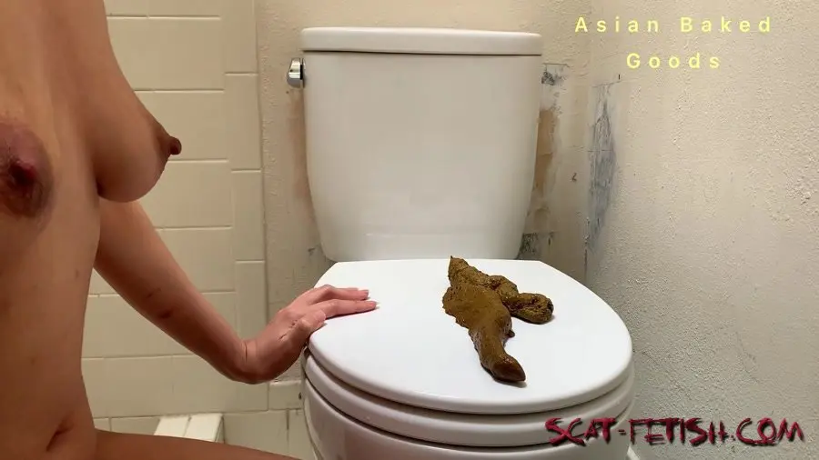 Kaviar Scat (Marinayam19) Shit on The Toilet Cover, Back View [FullHD 1080p] Big pile, Solo