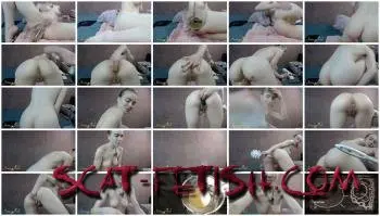 Shitting (JanaBella) CRITICAL HIT! [FullHD 1080p] Toys, Teen Screenshot 1