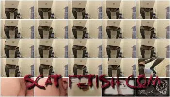 Poop Videos (PooGirlSofia) Shitting whilst watching shitting sex porn Videos [FullHD 1080p] Pee, Solo, Scat Screenshot 1