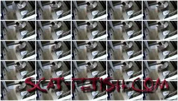 Italia (ShitGirl) Scat 1 [FullHD 1080p] Amateur, Solo Screenshot 1