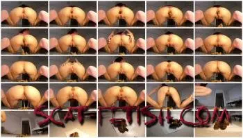 Solo (Markovna) A bunch of soft poop with discharge [UltraHD 4K] Poop, Defecation Screenshot 1