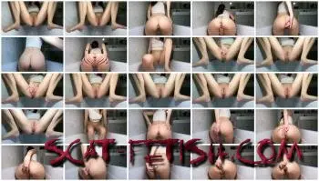 Poop (Markovna) I shit in the bath [UltraHD 4K] Defecation, Solo Screenshot 1