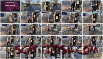 Outdoor Scat (Devil Sophie) Shed on ticket machines - now fully lubricated [UltraHD 4K] Scat, Solo, Milf Screenshot 1