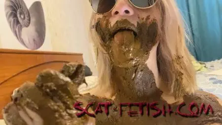 Eating Shit (p00girl) I chew and smear shit, nausea [FullHD 1080p] Solo, Milf