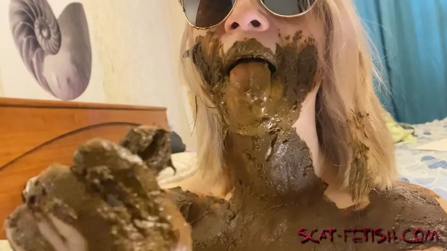 Eating Shit (p00girl) I chew and smear shit, nausea [FullHD 1080p] Solo, Milf