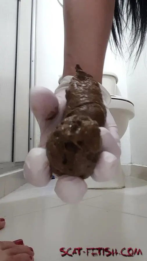 Toilet Slavery (CherryPie) Cherry pooping in bath [UltraHD 2K] Big pile, New, Solo