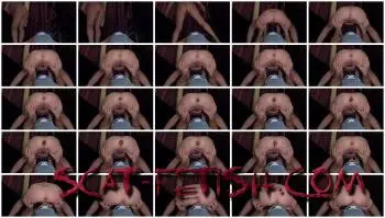 Face Sitting (MiaRoxxx) Season 2022: eat it! [UltraHD 4K] Femdom, Toilet Slavery Screenshot 1