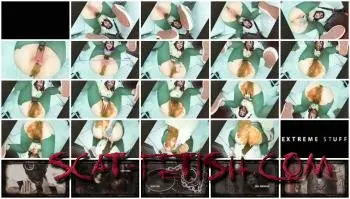 Shits in Leggings (SweetBettyParlour) Shitty squirt crazy toilet girl [FullHD 1080p] Teen, Solo, Defecation Screenshot 1