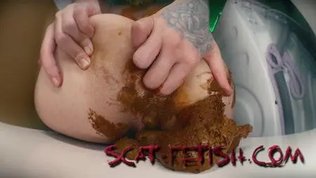 Defecation (DirtyBetty) Have you sniffed female poop? [FullHD 1080p] Solo, Big Pile
