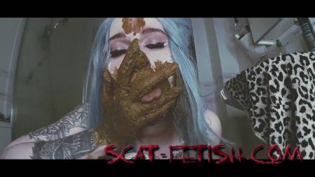 Solo (DirtyBetty) ITS ALIVE! scat poop fetish [FullHD 1080p] Eating, Shit