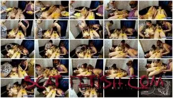 Threesome (Modelnatalya94) Our Fancy Dinner With Naked Female Bodies [FullHD 1080p] Amateur, Lesbians Screenshot 1