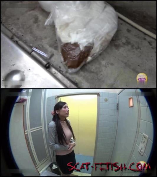 Blocked toilet girls accident defecates in public. () Closeup/Defecation [FullHD 1080p]