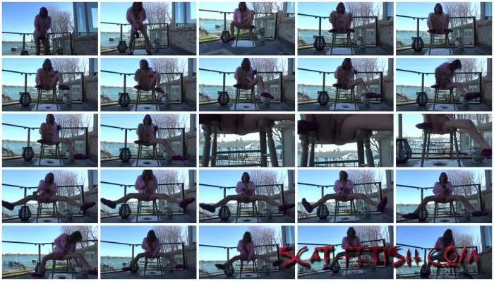 Outdoor Scat (EricaKay) Shitting Outside On a Beautiful Day [HD 720p] Solo, Shit Screenshot 1