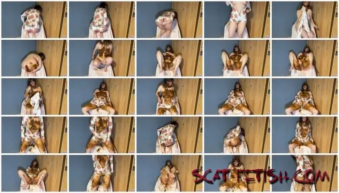 Solo (Lyndra Lynn) Brown Peaches Pooping My Jumpsuit [UltraHD 4K] Smear, Teen Screenshot 1