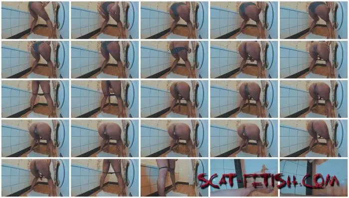 Solo (AmySinclair) Time To Shower and Twerking Farting Shitting [UltraHD/4K 1080p] Pee, Defecation Screenshot 1