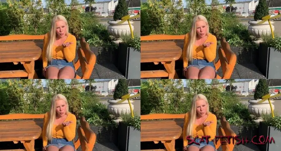 Mydirtyhobby.de (SteffiBlond) Public brazen shit in the burger car in front of the burger shop! [FullHD 1080p] Human Toilet, Public