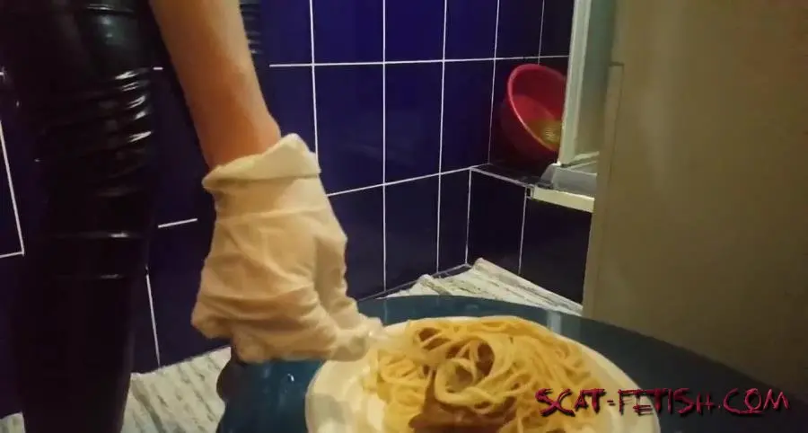 Scatshop (Mistress Antonella) Spaghetti Caviar Champagne and Poppers Farts [HD 720p] Solo, Play Food