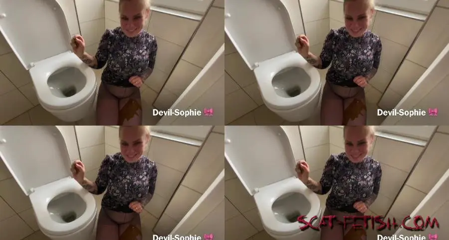 MDH (Devil Sophie (SteffiBlond)) Come and shit on my nylon tights - violent diarrhea [UltraHD] Scat, Piss, Toilet