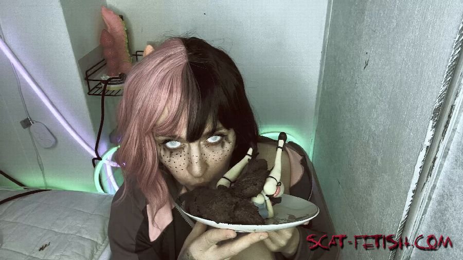 Eat Shit (DirtyBetty) I PLAY with TOYS how I want shit on a doll and lick it [FullHD 1080p] Play, Toy, Defecation