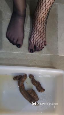 DarkFans.com (Domina Marbella) Toilet POV, Shit. Open Your Mouth And Eat My Shit [UltraHD 2K] Solo, Toilet Slavery