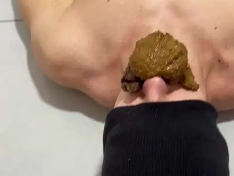 Scatbook (Katherine Farts) Pile of shit [HD 720p]