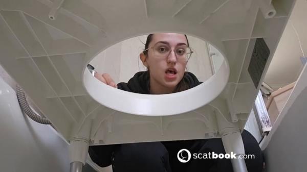 Scatbook.com (Miss Lith) Shitting 01 [HD 720p] Shit, Spain