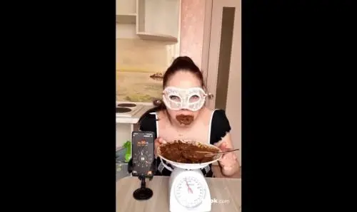 Scatbook (Scatlina) Speed shit eating with 3 loads [HD 720p]