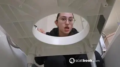Scatbook.com (Miss Lith) Shitting 01 [HD 720p] Shit, Spain