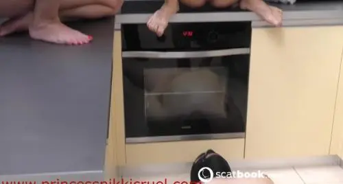 Scatbook (Princess Nikki, Amirah Adara, Cherry Kiss, Rachel Evans) i only wanted to pee [FullHD 1080p]
