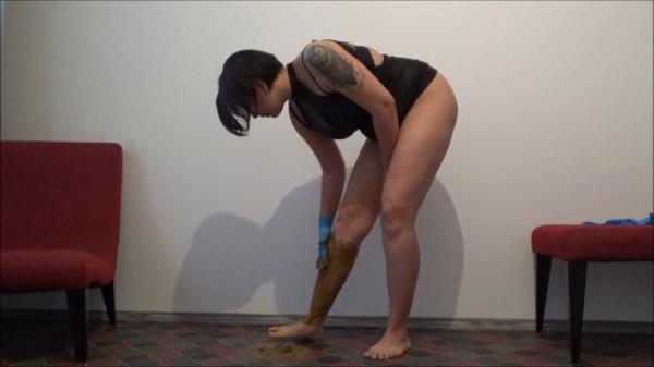 Scatshop.com (Mistress Roberta) Shitty Legs To Lick [SD] Fetish, Romanian