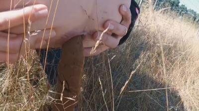 Filthygrid.com (Mia Skye aka MiaRoxxx) Highway Pooping [HD 720p] Germany, Dirty Anal