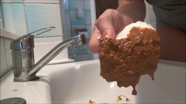 Scatshop.com (Mistress Roberta) Huge Diarrhea In Sink [SD] Fetish, Romanian