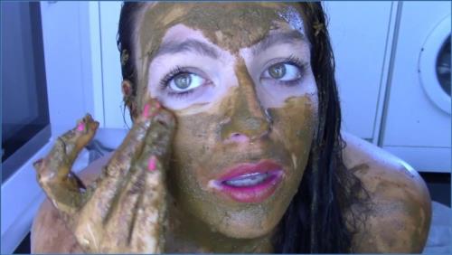 British Mistress's Wild Smear Vid, Crazy Spit Action, HD